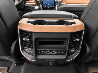 Dodge Ram Pick-Up 2022 - DODGE 5,7 V8 Hemi Longhorn - Night edition | LPG | Ramboxen | Virtuele binnen spiegel | XD velgenset 22INCH | Wide boddy | bild 29