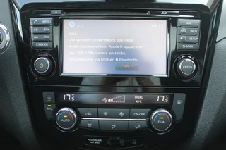 Nissan QASHQAI 2018 - 1.2 DIG-T N-Connecta PANORAMADAK NAVI 360-CAMERA TREKHAAK image 24