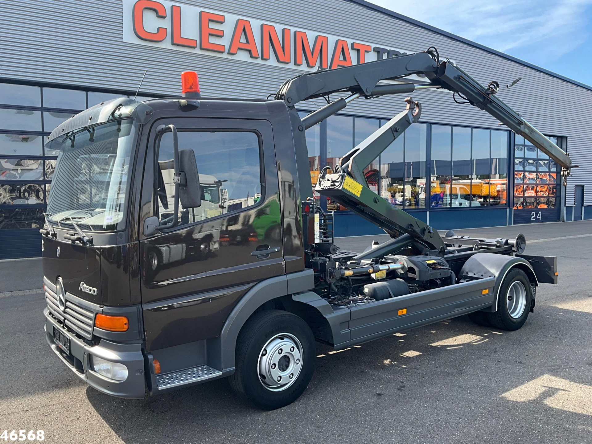 Mercedes-Benz Atego 2002 - 818 Fassi 4 Tonmeter laadkraan afbeelding 1