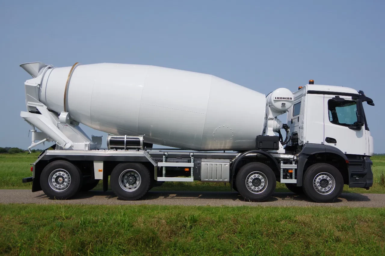 Mercedes-Benz Arocs 2024 - 41,5-tons 8x2 WSG Liebherr mixer 12m3 afbeelding 4