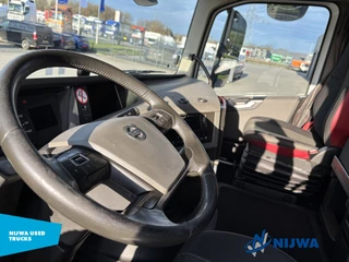 Volvo FH 2019 - 460 6x2 Suitable for ADR + Xenon obrazek 10