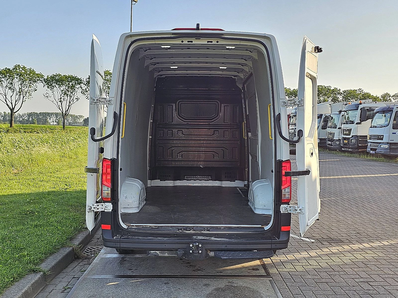 Volkswagen Crafter 2024 - 35 2.0 obrázek 13