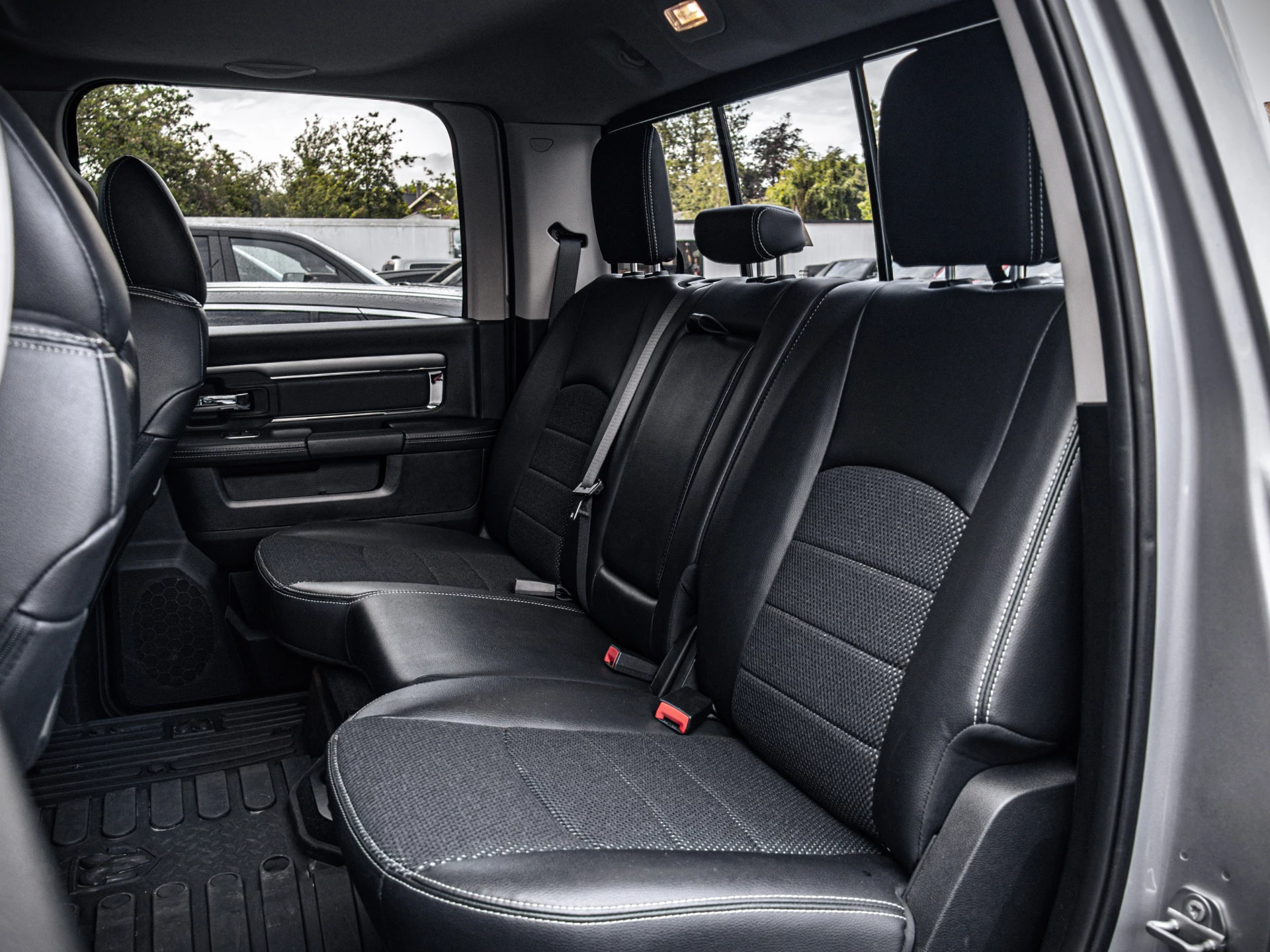 Dodge Ram 1500 2021 - Sport | 5.7L HEMI V8 4x4 image 13