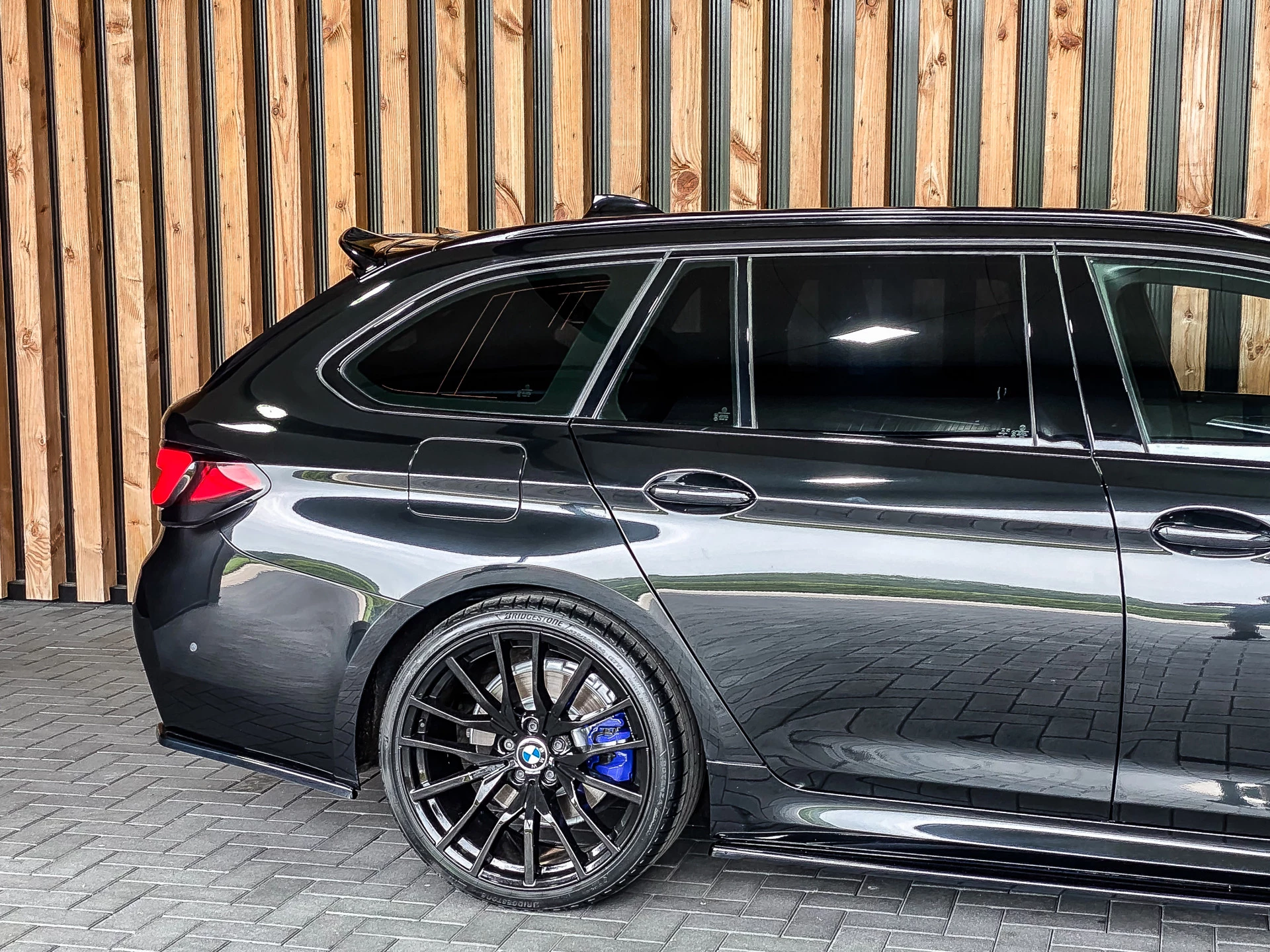 BMW 5 Series 2022 - Touring 520i 184PK Automaat M-Sport obrázek 36