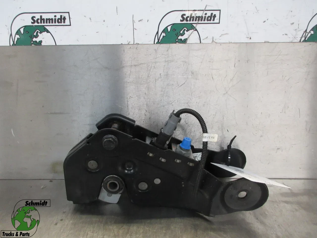 MAN TGM - 85.61851-6012 CABIENESLOT MAN 18.250 EURO 6 R+L afbeelding 1