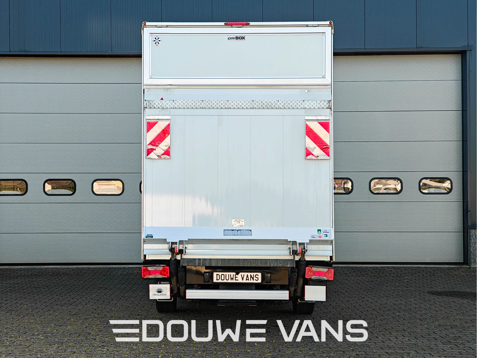 Iveco Daily 2022 - 35-160 2.3 Koelwagen Airco Laadklep DAB Geveerde Stoel Koelbak zdjęcie 4