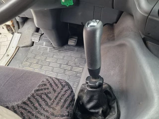 Scania 94 260 2003 - P94 - 4x2 - Full air - Manual gearbox - Loadlift - 5.50 Wb obrazek 17