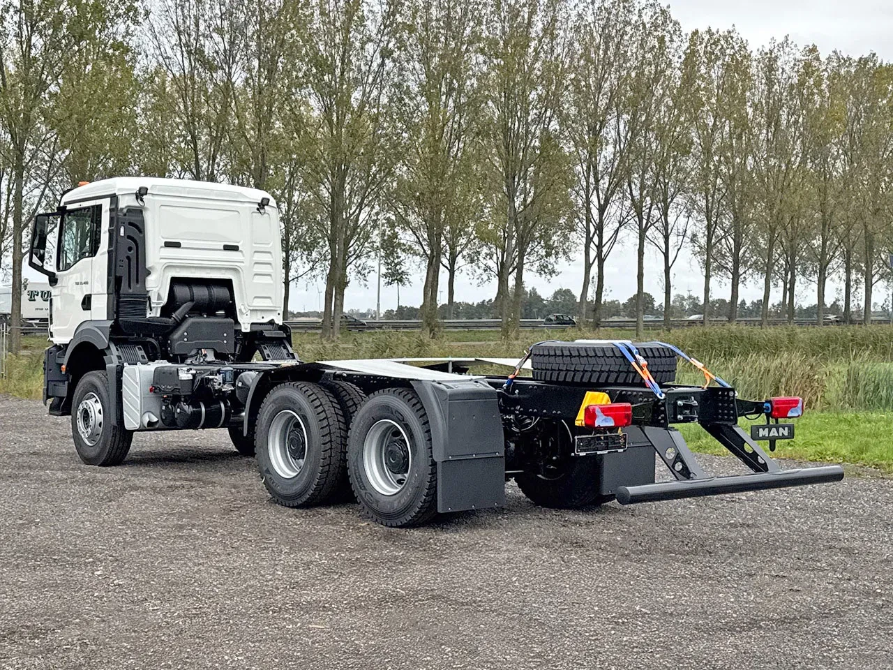 MAN TGS 2025 - 33.400 BB CH Chassis Cabin (7 units) afbeelding 2