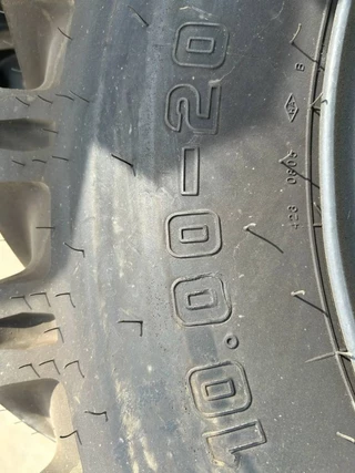 Kuhmo N/A 2024 - 1000 x 20 Set / 10.00 x 20: 4x2 Tyres obrazek 4