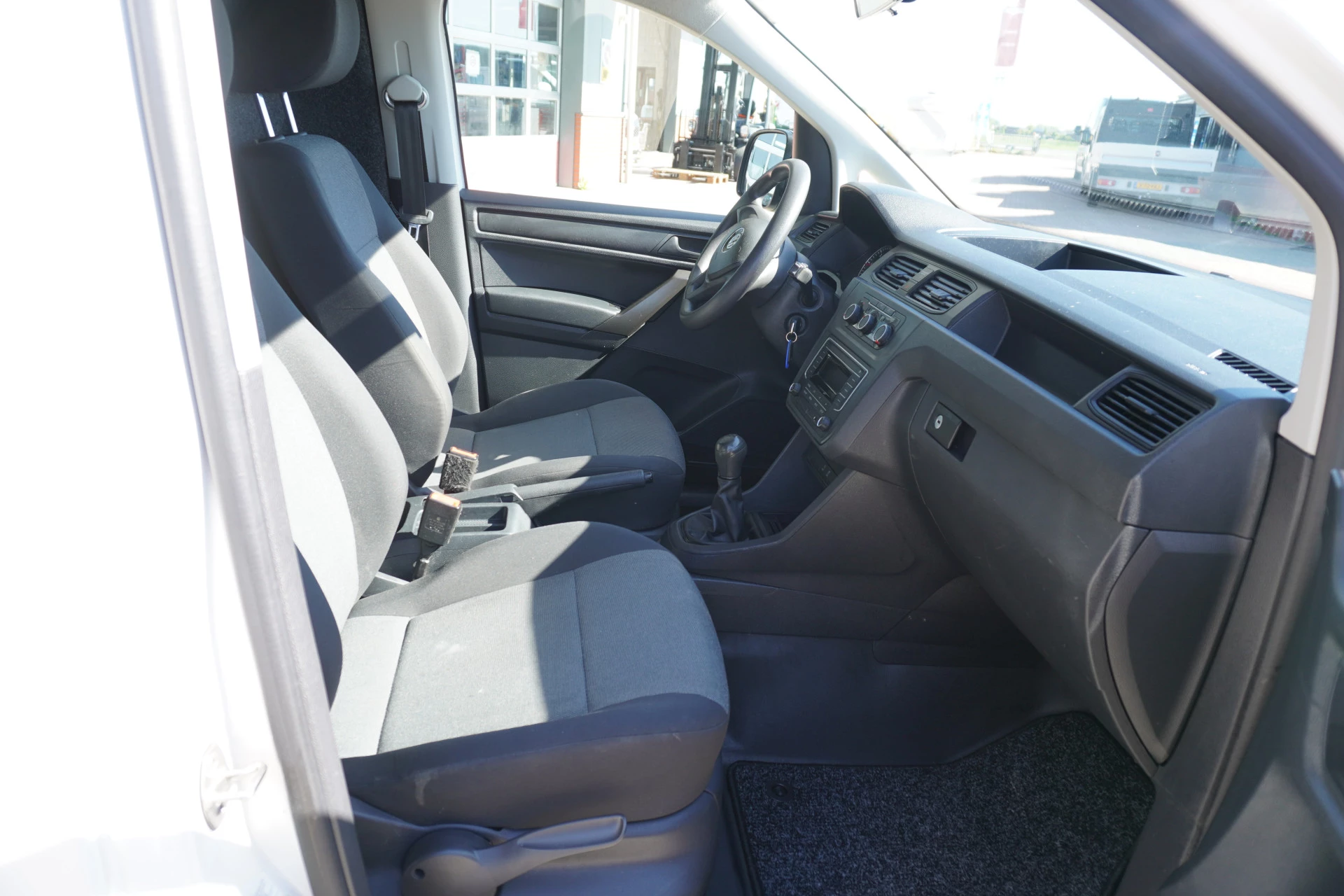 Volkswagen Caddy 2020 - 2.0 TDI L2H1 BMT Maxi Trendline obrázek 12