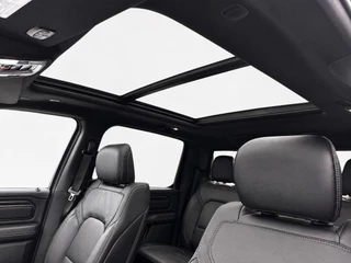 Dodge Ram 1500 2024 - 5.7 V8 4x4 Crew Cab Sport BPM VRIJ! | Luchtvering | LPG | Elec.treeplanken | zdjecie 15