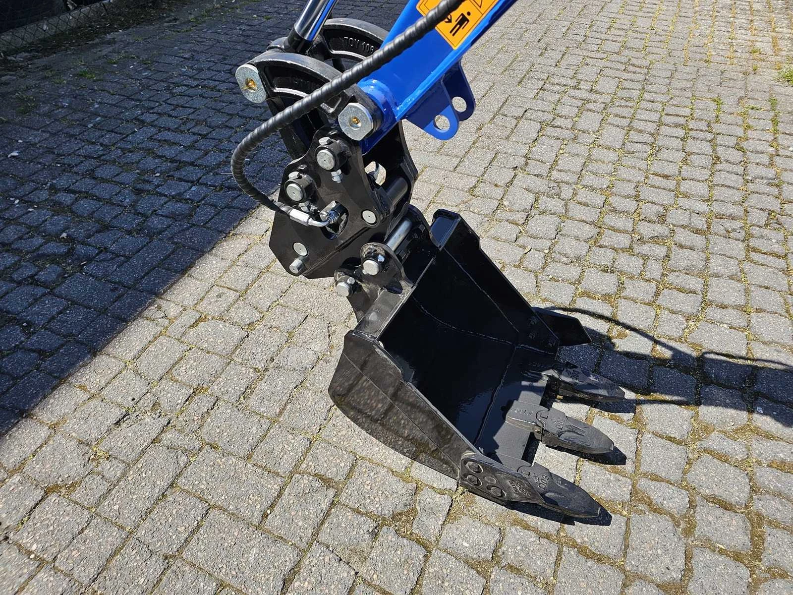 Ultra Force Equipment 2026 - NM25 - Minigraafmachine snelwisselsysteem incl. 3 bakken afbeelding 12