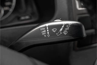 Volkswagen Transporter 2013 - 2.0 TDI L2H1 | 140 PK | 5-Zits | Cruise | Airco | Trekhaak afbeelding 20