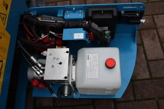 Genie 2020 - GS1330M Valid inspection, All-Electric DC Drive, 5 imagen 3 miniatura